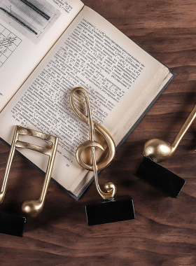 曼塔复古金色音符书架家居酒柜装饰品书柜小现代摆设