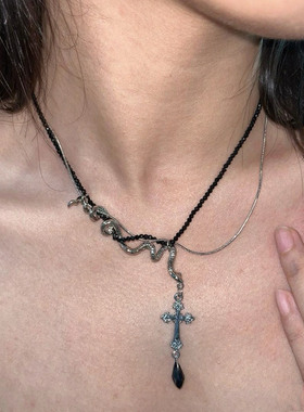 暗黑风黑色串珠小蛇项链亚比风甜酷辣妹个性时尚锁骨链配饰高级感
