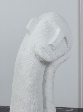 现代简约托腮头像人物思考者树脂B工艺品雕塑摆件展厅柜台玄关装