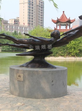 玻璃钢仿铜晨练人物铸铜打太极健身摆放户外广场园林小区景观定做