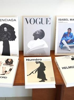 简约模特封面仿真书工作室摄影基地桌面装饰摆件时尚杂志假书道具