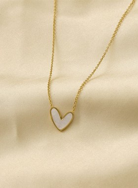 日韩简约不锈钢爱心项链女小众设计不掉色吊坠2023新款百搭锁骨链