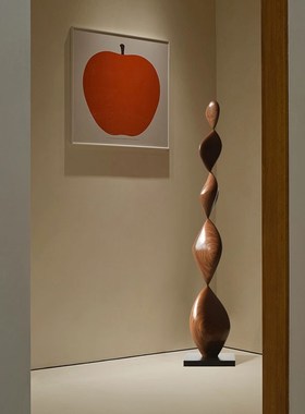 酒店样板间创意木雕落地摆件售楼中心楼梯玄关竖高装饰品艺术雕塑