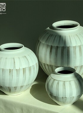 日式陶瓷花瓶新中式侘寂风客厅插花装饰圆形陶罐白粗陶禅意摆件