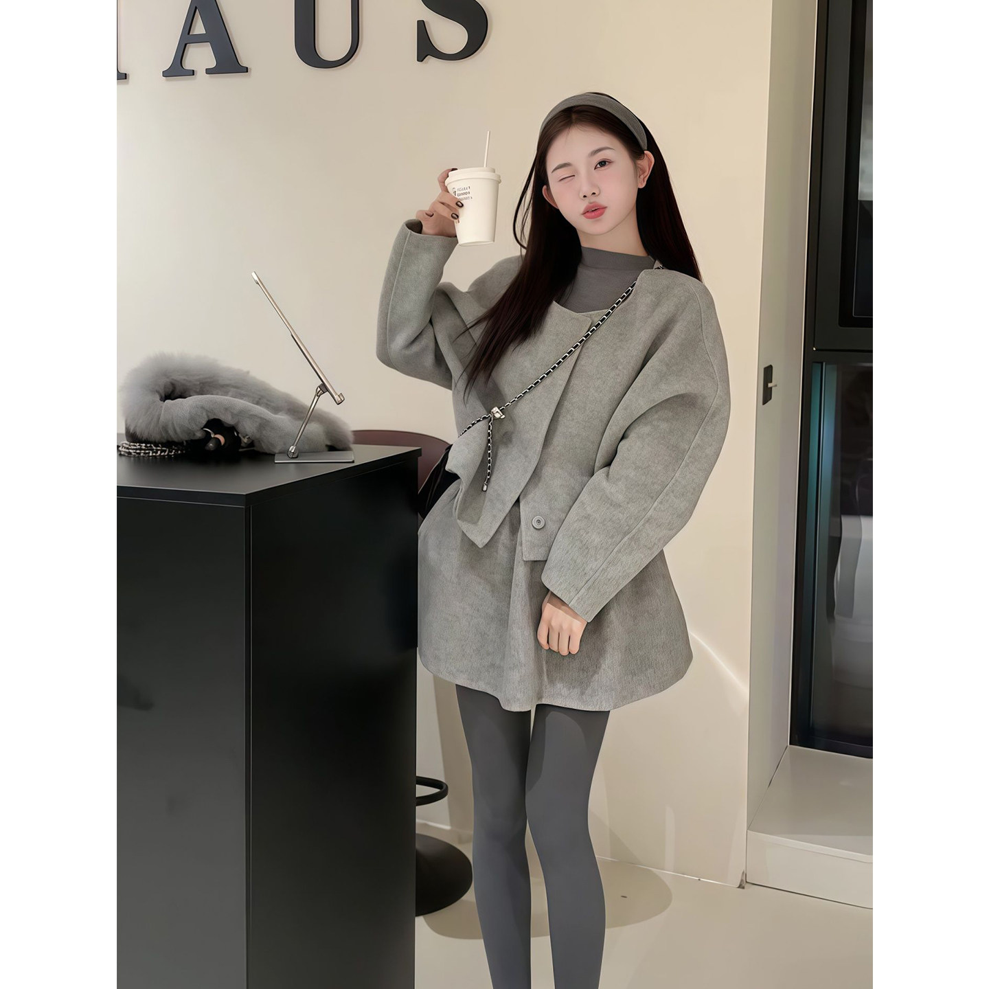 小香风灰色时髦毛毛领长袖短款毛呢外套女高级感a字伞型裙子套装,淘宝优惠券,粉丝福利购,淘宝优惠卷