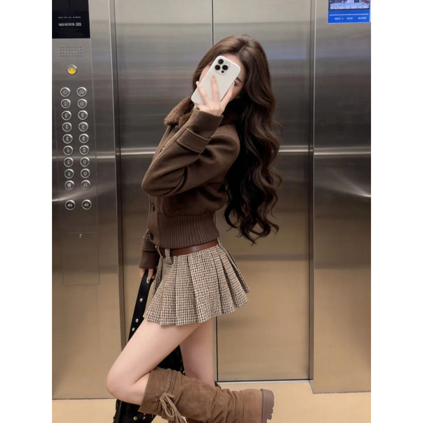 复古高级感一体毛领短款外套女新款高腰A字百褶格纹短裙子两件套,淘宝优惠券,粉丝福利购,淘宝优惠卷