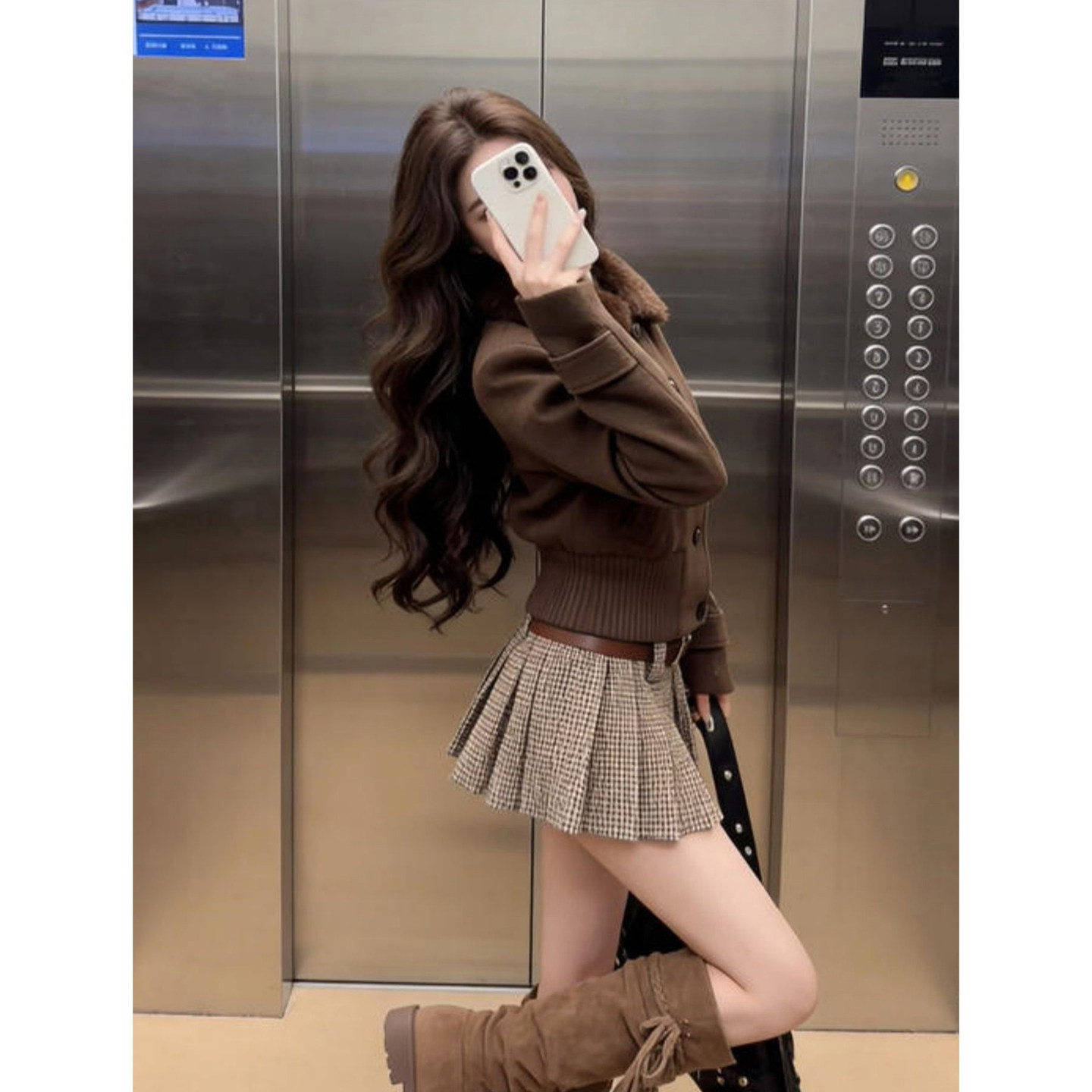 复古高级感一体毛领短款外套女新款高腰A字百褶格纹短裙子两件套,淘宝优惠券,粉丝福利购,淘宝优惠卷