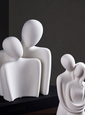 创意抽象人物摆件电视柜酒柜玄关情侣拥抱艺术装饰品轻奢结婚礼物