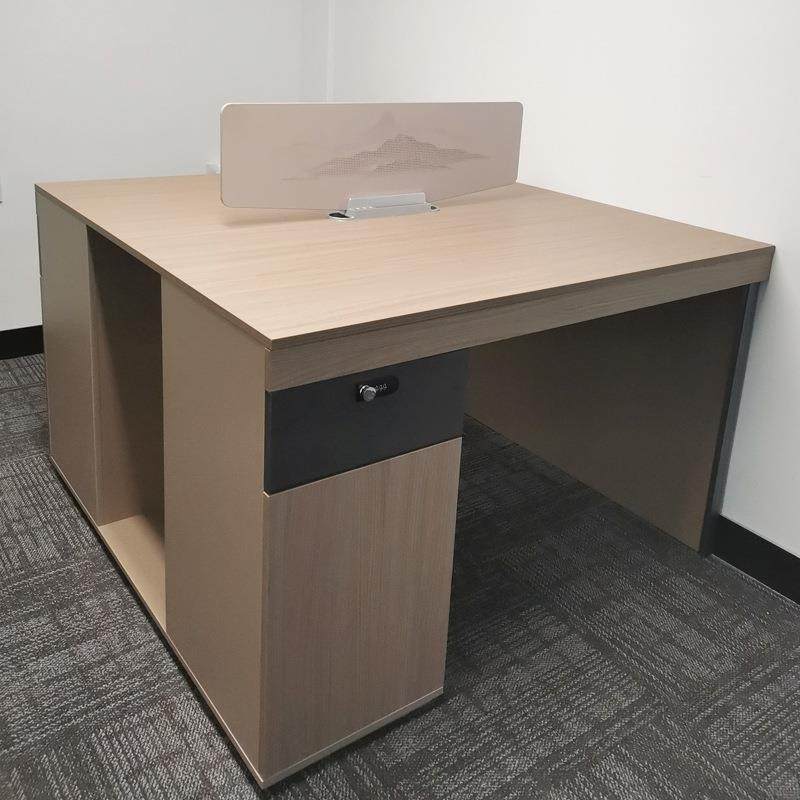 现代简约四人位职员办公桌椅组合现代职工工位屏风卡位员工桌,淘宝优惠券,粉丝福利购,淘宝优惠卷