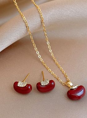 红色相思豆项链女秋冬轻奢高级感