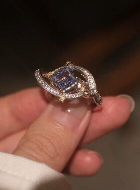 斗转星移蓝锆石方糖戒指