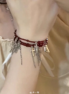 巫山相思~十字架多层暗红水晶手链时尚气质哥特风小众民族风手链