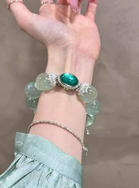 「绿幽灵」薄荷漫波绿串珠手串