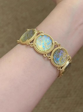 vintage中古宫廷风人鱼姬浮雕手镯幻彩琉璃独特气质手环轻奢配饰