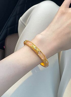 新中式宫廷风雕花点钻镂空手镯女2026新款复古轻奢精致高级感手饰