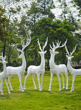 玻璃钢抽象鹿摆件块面几何梅花鹿雕塑园林景观小区售楼部草坪装饰