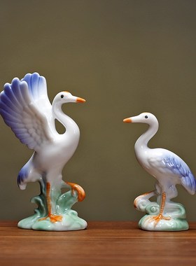 陶瓷小动物雀鹿仙鹤茶桌玄关水族陶瓷小工艺品