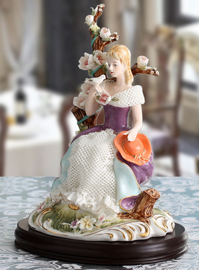 欧式陶瓷人物创意手工制作精致家居饰品现代装修文艺艺术臻品