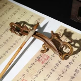 Фу Бисин национальное нематериальное культурное наследие Цюлун Держатель для ручки Держатель для ручки Традиционный метод выплавляемого воска Античная бронза Высококачественная бронзовая ручка