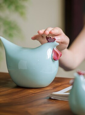 现代爱生肖鸡陶瓷招财办公室客厅创意新同事装饰品