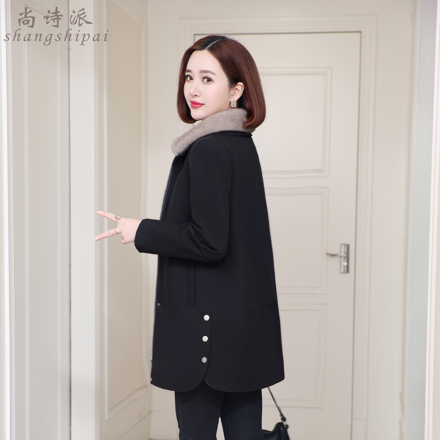 派克服女2025冬季新款水貂毛内胆可拆卸海宁尼克服皮草大衣中长款 - 图1