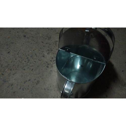 纯手工制作铁皮加油桶 加油壶 注油桶 纯手工白铁皮油壶、洒水壶 - 图1