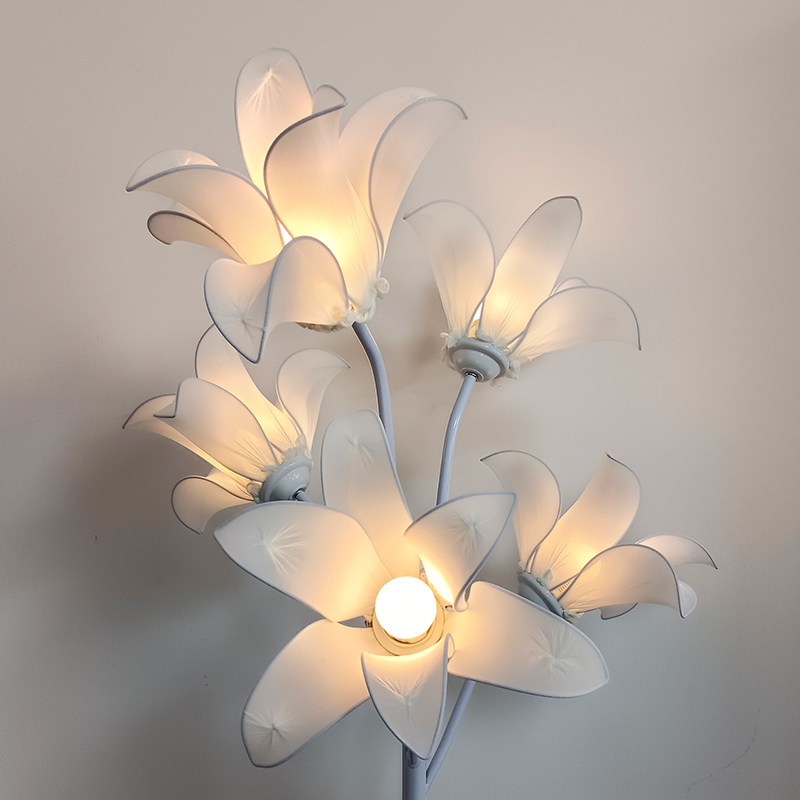 婚庆新款铁艺发光铃兰路引灯婚礼装饰场景布置舞台灯光道具,淘宝优惠券,粉丝福利购,淘宝优惠卷