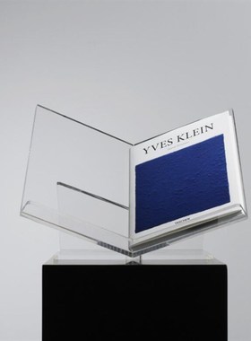 现代杂志书架桌面书房样板房间办公室书柜摆设