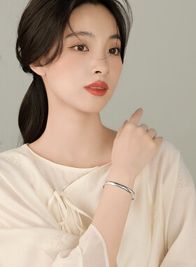 2026新款足银9999泥鳅背银手镯女光面闭口式纯银素圈镯子高级礼物