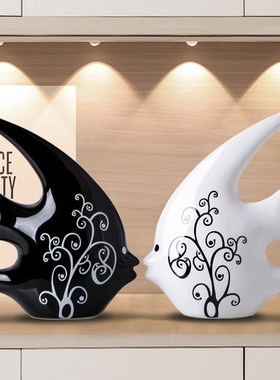 创意现代简约家居饰品酒柜摆件客厅电视柜桌面装饰品鱼陶瓷小摆设