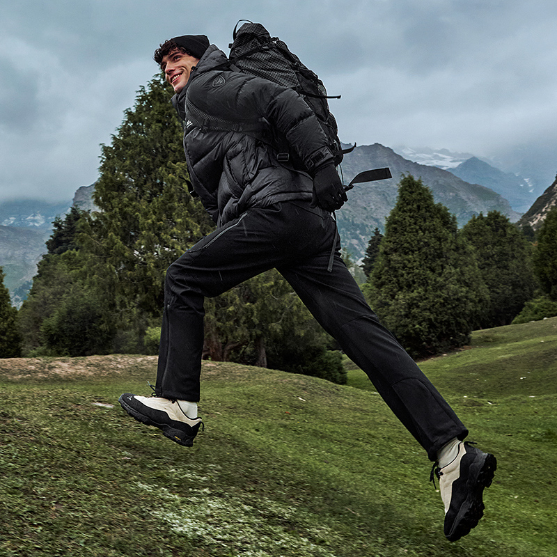 坦博尔秋冬季新款连帽羽绒服男士短款户外保暖高充绒休闲百搭外套 - 图1