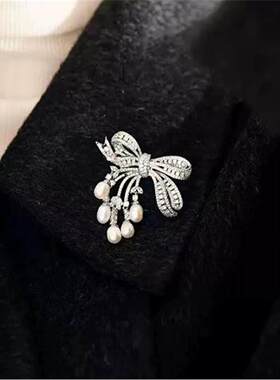 重工气质个性蝴蝶胸针小众设计精致轻奢高档时尚复古百搭独特胸针