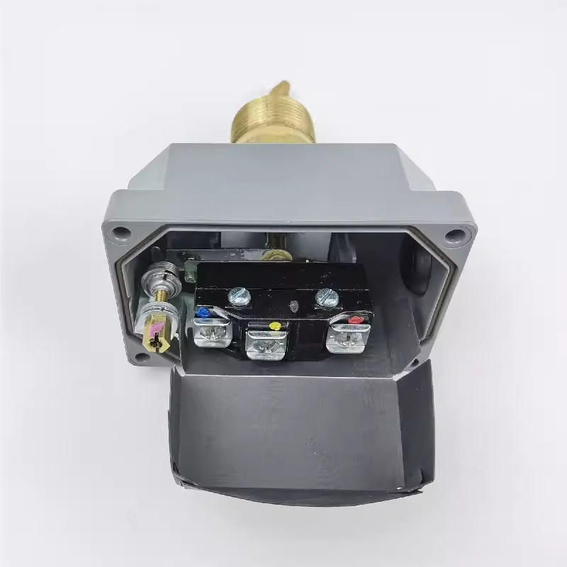 Johnson江森F263MAC/F261MAHV01C替代F63AC/BF1C液位开关控制器 - 图0