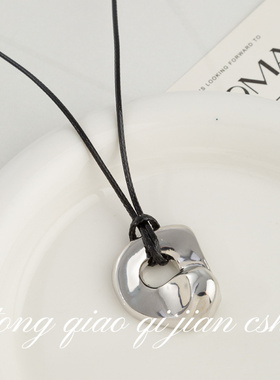 轻奢小众抽象艺术镂空吊坠小仙女