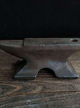 彷古民俗老物件老铁砧子铁匠铁墩子实用收藏小羊角砧敲打垫托工具