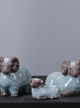 陶瓷生肖羊摆件招财三羊开泰小羊家居可爱装饰品客厅电视柜摆设