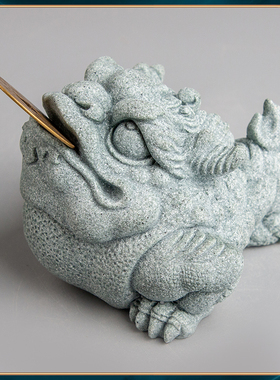 青砂石鱼缸假山造景新中式招财金蟾家居创意精品国潮桌面茶宠摆件