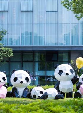 大型玻璃钢雕塑仿真动物几何切面熊猫雕塑幼儿园广场活动打卡摆件