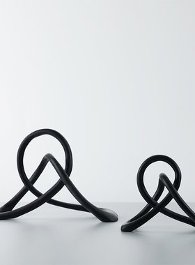 简约现代黑色树脂扭转绳结装饰摆件样板房客厅电视柜软装轻奢摆设