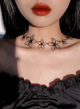 暗黑颈链女短款锁骨网红气质百搭韩国黑色脖链花朵简约性感项链