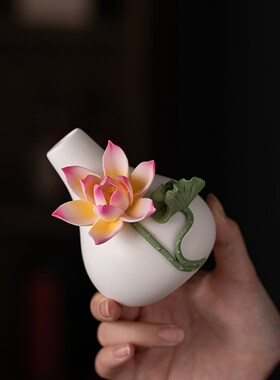 陶瓷仿真手工捏花莲花瓷花花瓶家居客厅办公室桌面装饰品荷花摆件