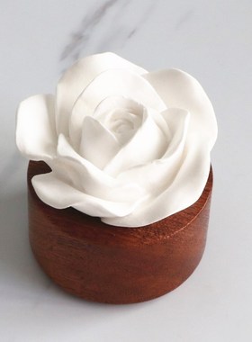 室内香氛精油石创意家居香薰木底座石膏玫瑰花车载扩香石摆件