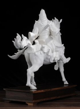千里走单骑个性工艺品家居办公礼品客厅招财开业装饰摆件瓷马摆件