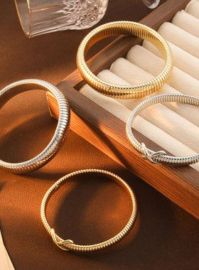 欧美风个性8字弹力手镯