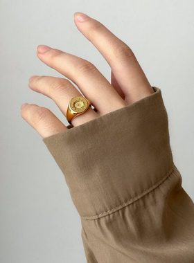 太阳之神！洗手洗澡不用摘力量感金币圆牌戒指圆币气质大方欧美感