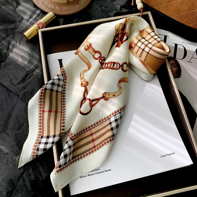 丝巾女2025新款系脖高级感