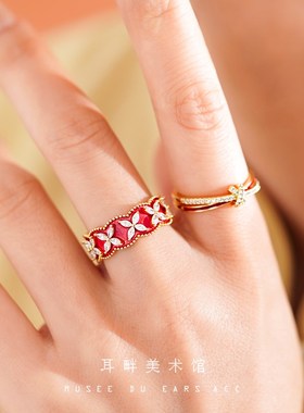A吉祥花纹精致锆石戒指女开口可调节小众设N计轻奢高级感新年红色
