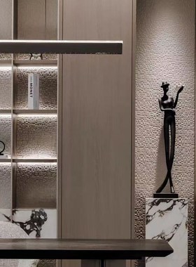 现代轻奢创意抽象m人物看书电视柜样板房客厅玄关摆件艺术雕塑