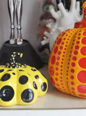 草间弥生同款南瓜摆件雕塑波点艺术现代密集圆点潮流潮玩半截南瓜