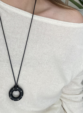 金色甜甜圈长项链轻奢毛衣链吊坠配饰女2025年夏季新款小众高级感